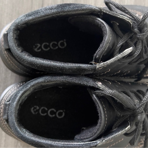 Ecco Womens Black Leather Lace Up Bootie Shoes Womens Size 39 Gore-Tex Comfort - Picture 6 of 13